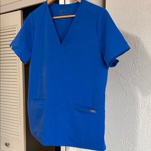 FIGS Casma scrub top in Winning Blue (size M)